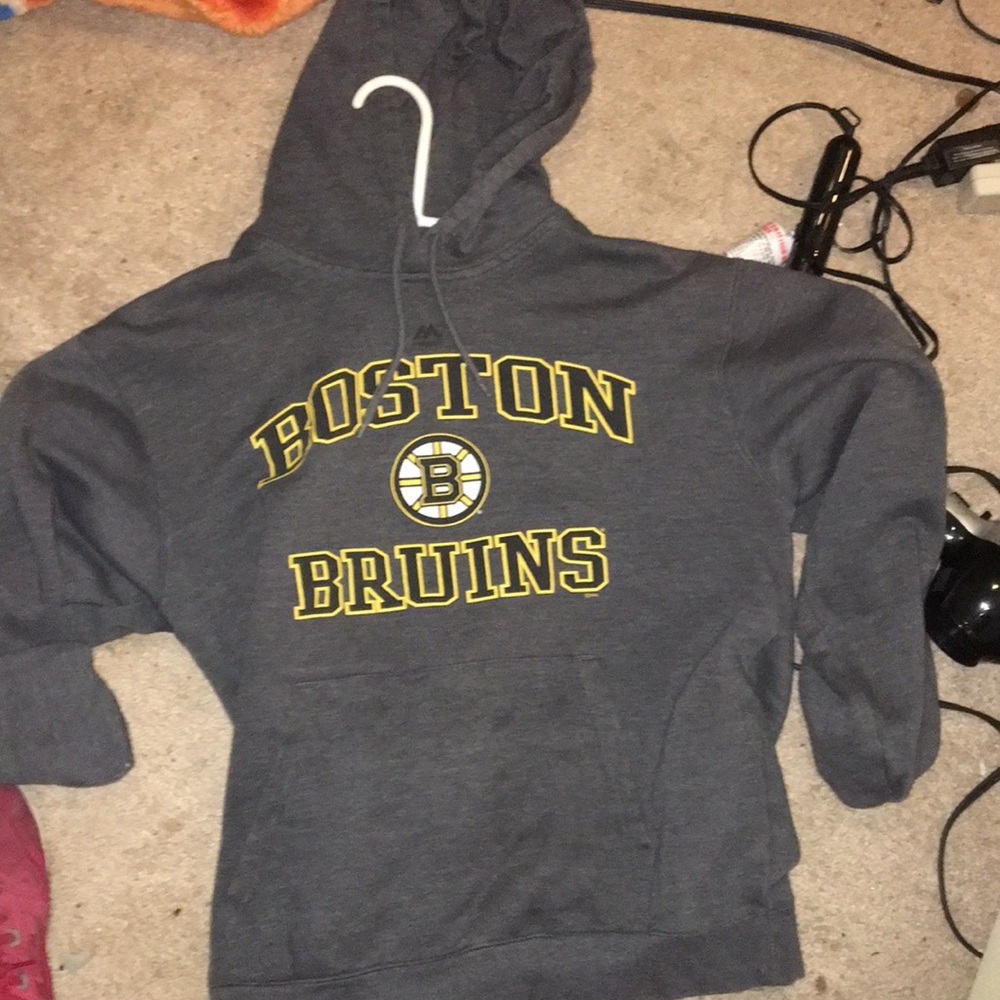 Boston bruins sweatshirt
